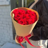 Bouquet of 11 red roses